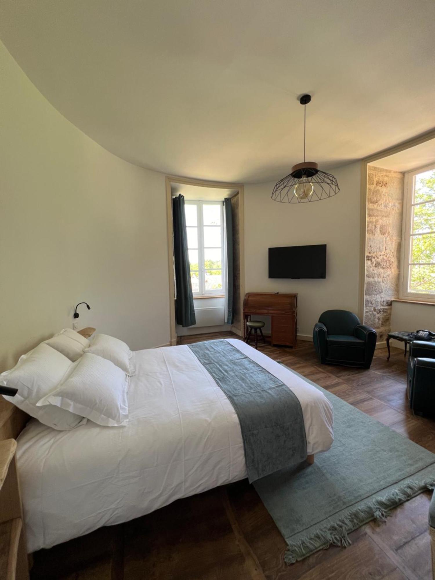Chateau D'Aynac Buitenkant foto